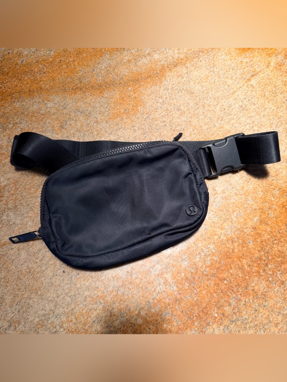 Lululemon Everywhere Belt Bag